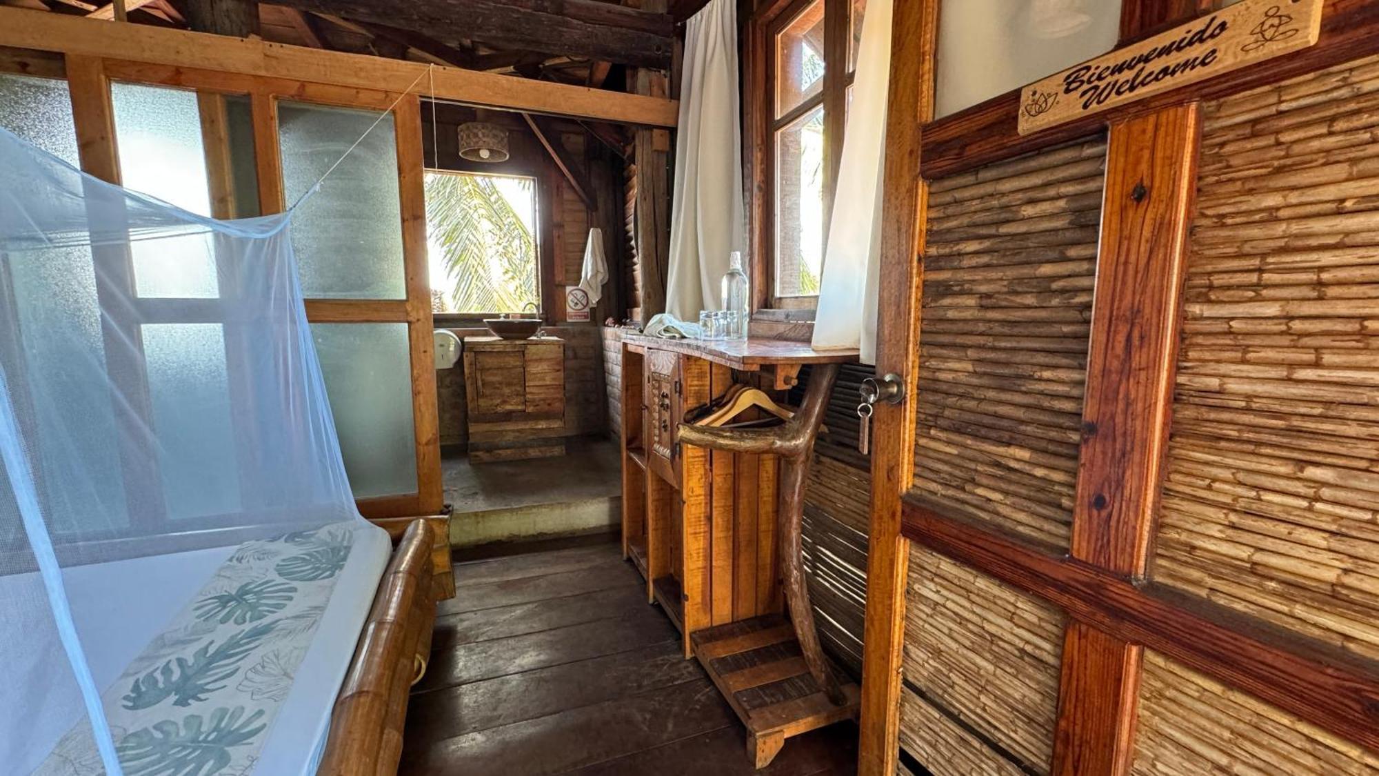 Mano A Mano Eco Hostal Las Penitas Exterior photo